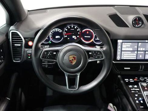 Used 2021 Porsche Cayenne AWD/4WD image 11