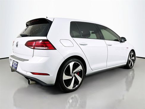 Used 2019 Volkswagen GTI SE image 8