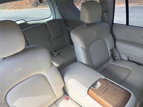 Used 2014 INFINITI QX80 4WD w/ Theater Package image 30