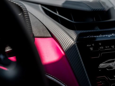Used 2025 Lamborghini Revuelto AWD/4WD image 64