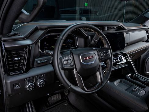 Used 2026 GMC Sierra 2500 AT4 w/ AT4 Premium Plus Package image 16