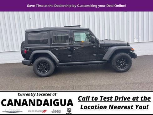 Used 2022 Jeep Wrangler Unlimited Sport image 5