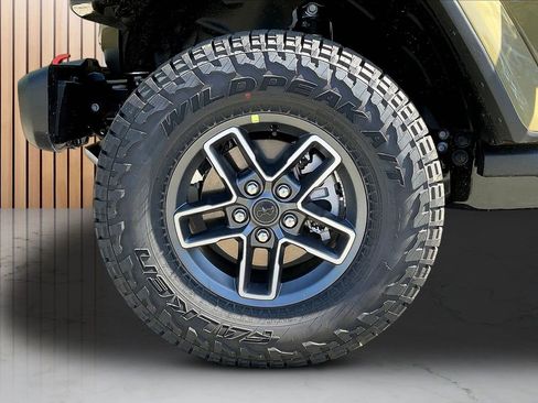 New 2026 Jeep Gladiator Mojave AWD/4WD image 30