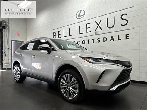 Used 2024 Toyota Venza Limited image 1