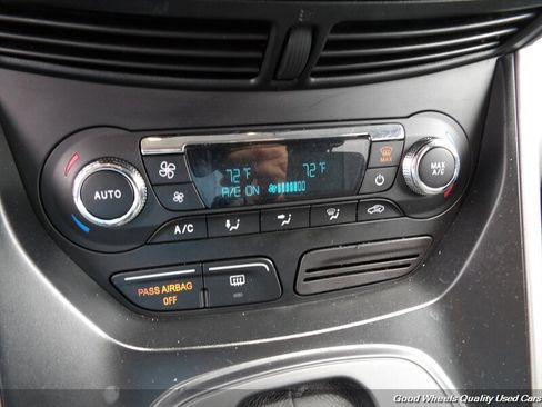 Used 2016 Ford Escape SE w/ Equipment Group 201A AWD/4WD image 20