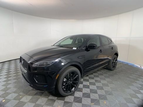Used 2024 Jaguar E-PACE R-Dynamic SE image 3