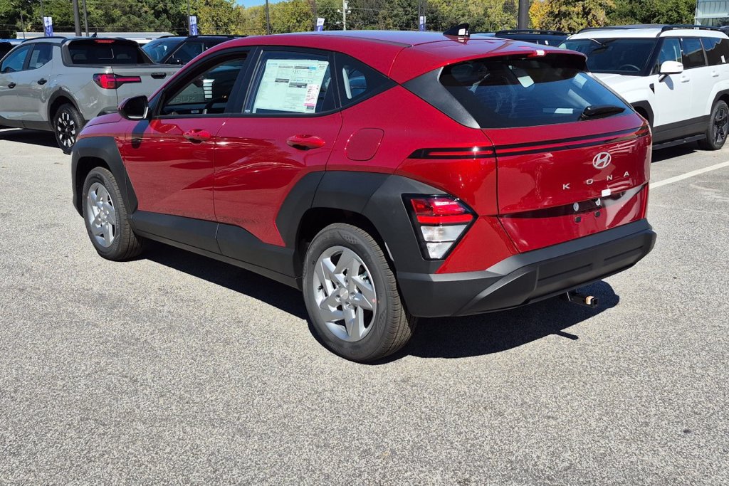 New 2027 Hyundai Kona SE FWD image 8