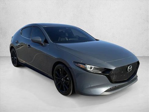 Used 2021 MAZDA MAZDA3 s image 3
