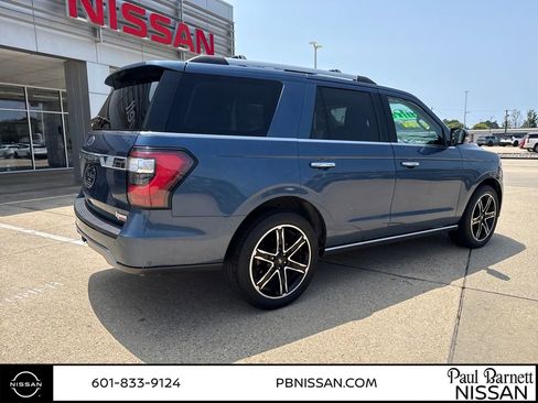 Used 2020 Ford Expedition Limited w/ Texas Edition Package RWD image 8