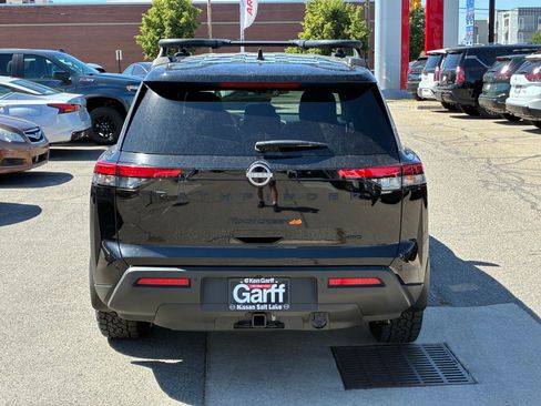 Used 2025 Nissan Pathfinder Rock Creek AWD/4WD image 7