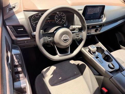 Used 2023 Nissan Rogue SV image 20