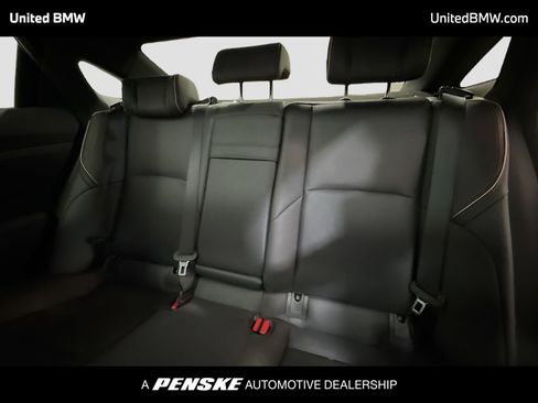 Used 2023 Toyota Crown Limited image 12