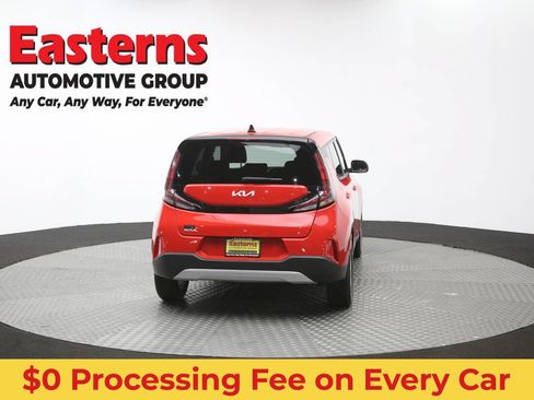 Used 2025 Kia Soul LX w/ LX Technology Package FWD image 38
