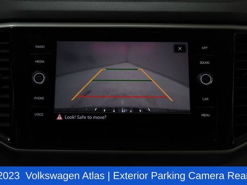 Used 2023 Volkswagen Atlas SE image 14
