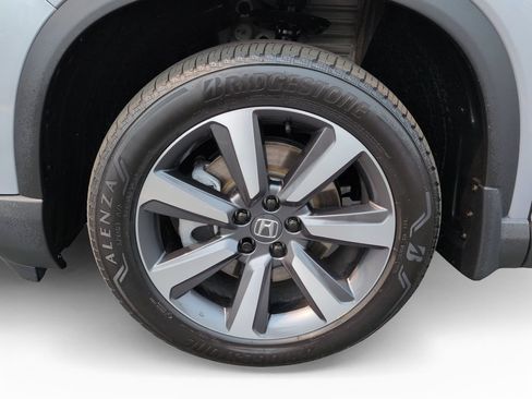 Used 2024 Honda Pilot Touring image 30