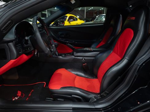 Used 2003 Chevrolet Corvette Z06 w/ Memory Package, 3 Drivers RWD image 10