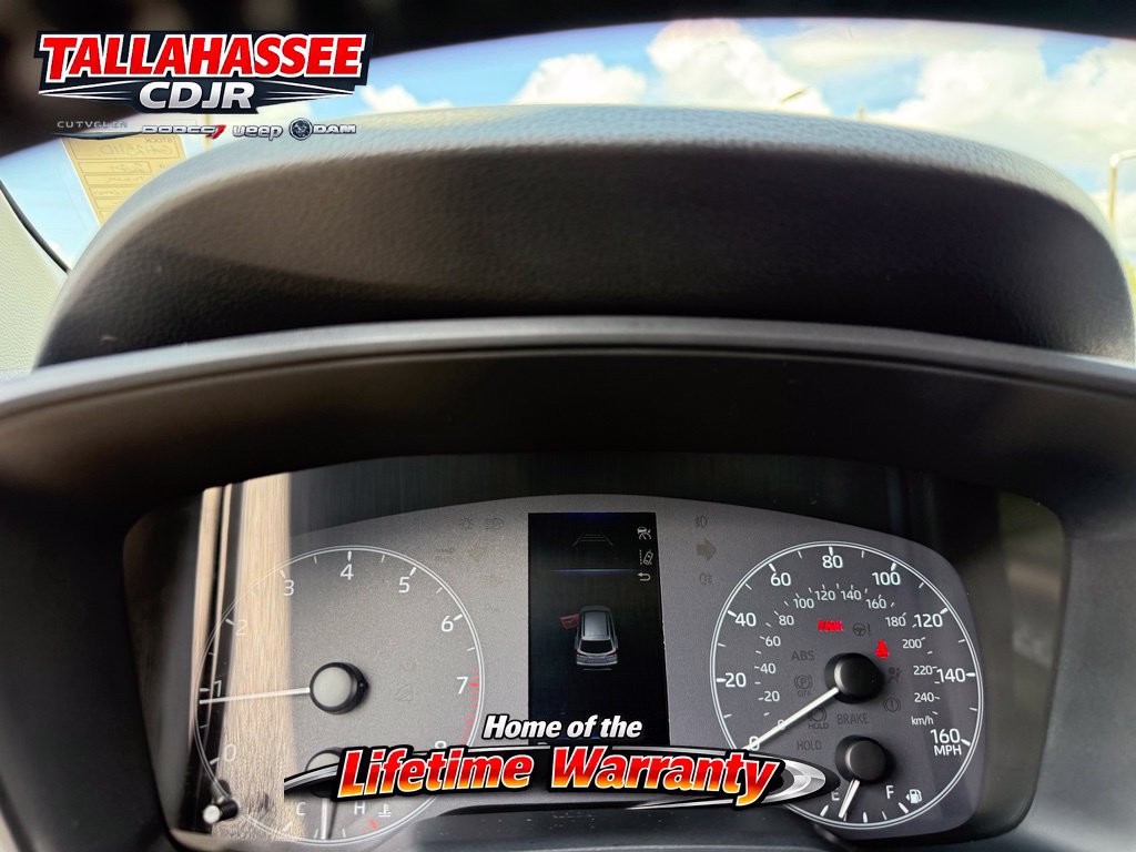 Used 2024 Toyota Corolla Cross LE FWD image 27