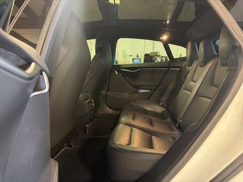Used 2019 Tesla Model S Performance image 5