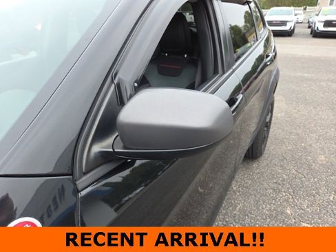 Used 2015 Jeep Cherokee Trailhawk w/ Cold Weather Group image 32