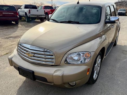 Used 2008 Chevrolet HHR LT w/ LT Preferred Equipment Group image 8