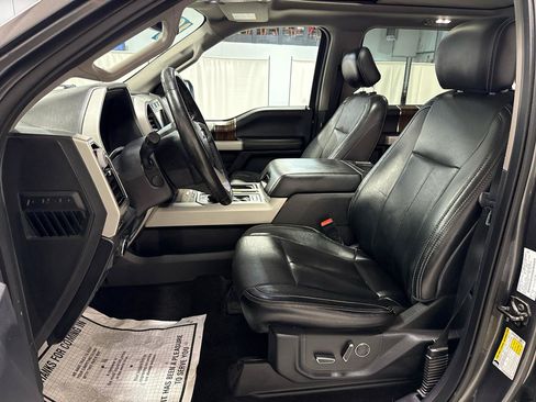 Used 2018 Ford F150 Lariat w/ Equipment Group 502A Luxury AWD/4WD image 7