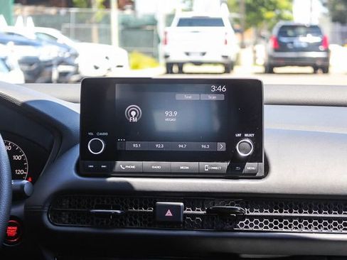 Used 2024 Honda HR-V LX image 19