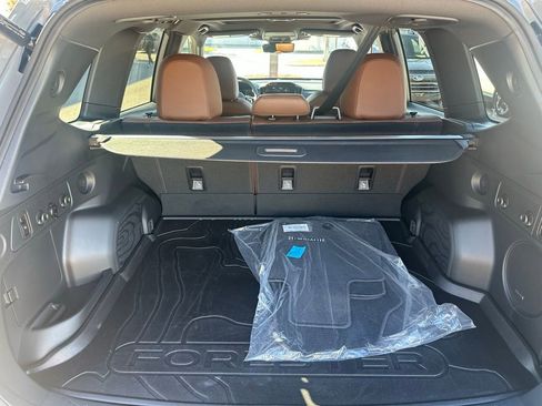 Used 2025 Subaru Forester Touring image 7