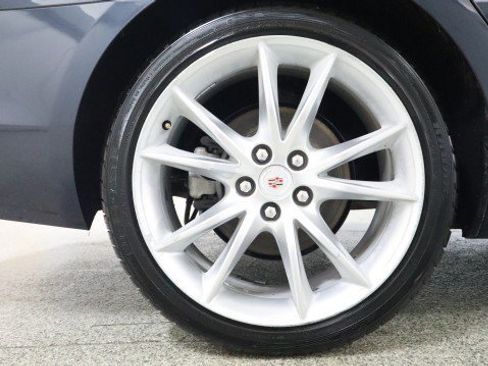 Used 2013 Cadillac XTS Premium AWD/4WD image 25