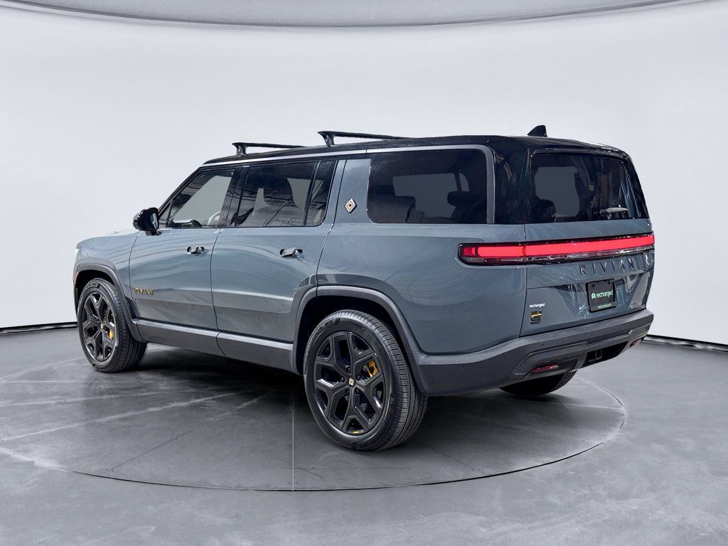 Used 2026 Rivian R1S Premium Tri AWD/4WD image 2