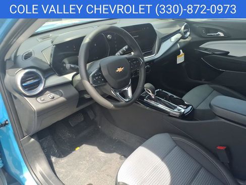New 2026 Chevrolet Trax LT w/ Driver Confidence Package FWD image 6
