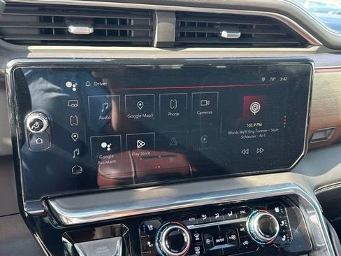 Used 2024 GMC Sierra 3500 Denali Ultimate image 25