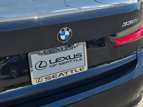 Used 2020 BMW 330i Sedan w/ Convenience Package RWD image 16