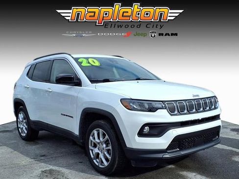 Certified 2022 Jeep Compass Latitude image 1
