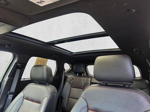 Used 2021 Chevrolet Blazer RS w/ Enhanced Convenience Package AWD/4WD image 24