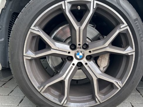 Used 2021 BMW X5 sDrive40i w/ M Sport Package image 8