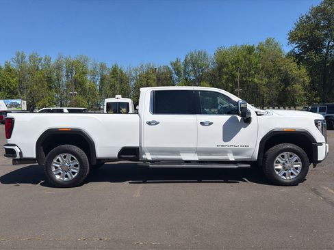 Used 2024 GMC Sierra 3500 Denali w/ Denali Reserve Package AWD/4WD image 24