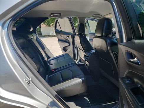 Used 2018 Chevrolet Equinox Premier FWD image 35