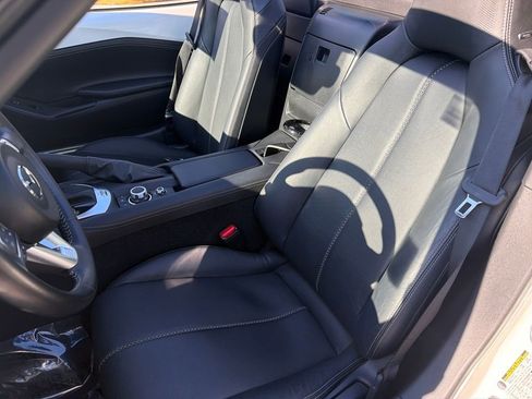 Used 2024 MAZDA MX-5 Miata RF Grand Touring w/ Weather Package image 34