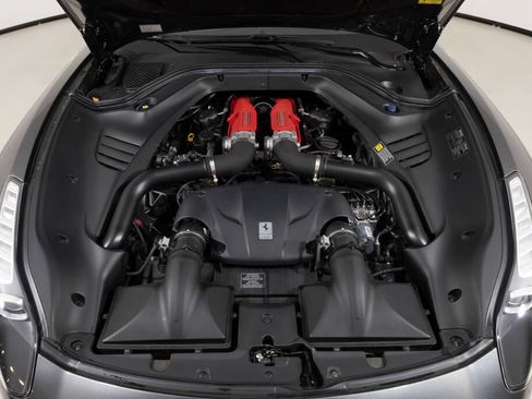 Used 2016 Ferrari California T RWD image 23