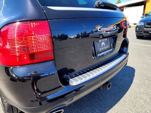 Used 2006 Porsche Cayenne S image 38