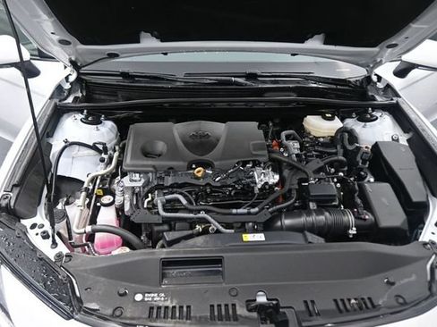 Used 2026 Toyota Camry SE FWD image 12