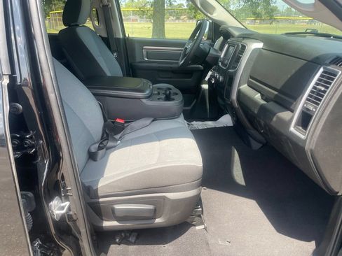 Used 2024 RAM 1500 Classic SLT AWD/4WD image 15