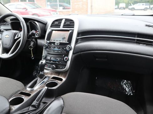 Used 2014 Chevrolet Malibu LT w/ Power Convenience Package FWD image 11