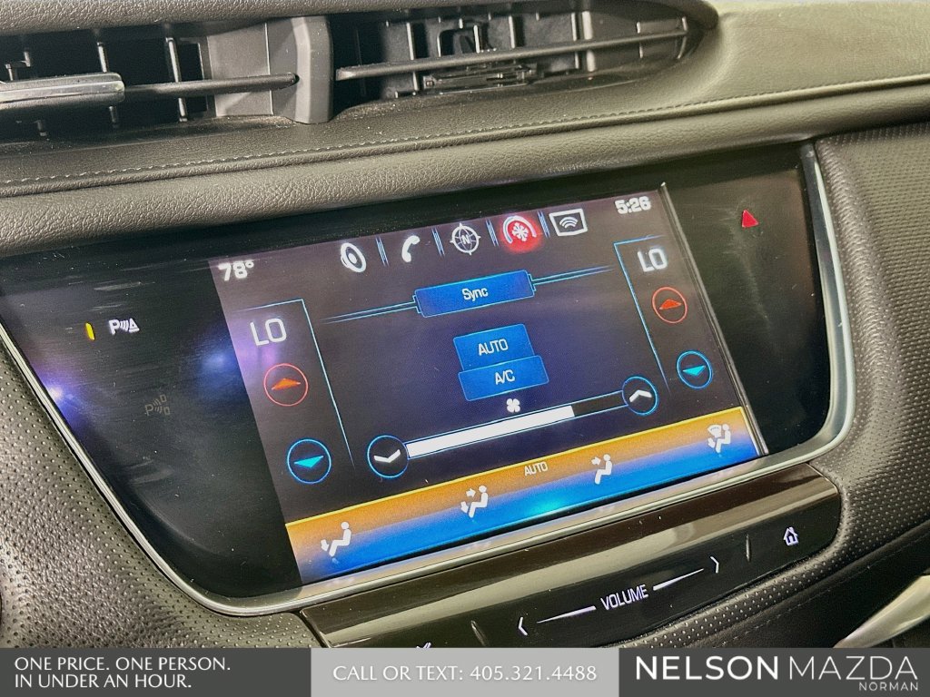 Used 2017 Cadillac XT5 Luxury w/ Driver Awareness Package FWD image 18