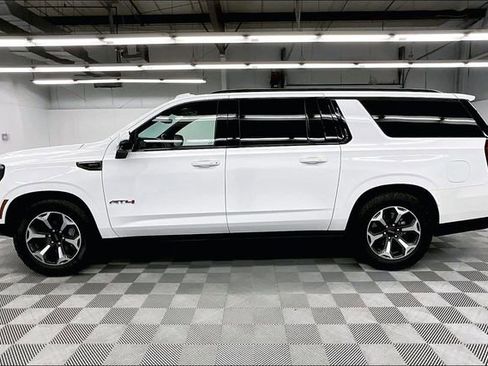 Used 2025 GMC Yukon XL AT4 Ultimate w/ LPO, Floor Liner Package AWD/4WD image 14