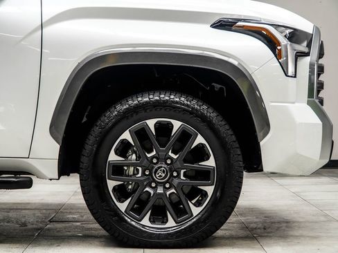 Used 2025 Toyota Tundra Limited AWD/4WD image 8