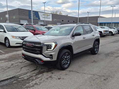 Used 2026 GMC Terrain AT4 AWD/4WD image 8