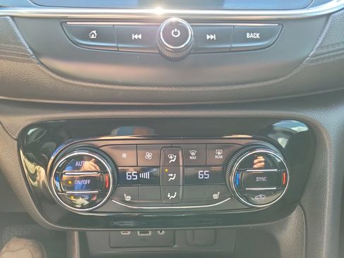 Used 2021 Buick Encore GX Select w/ Sport Touring Package FWD image 30