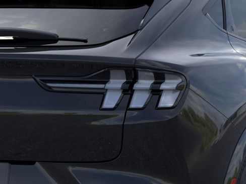 New 2025 Ford Mustang Mach-E Premium image 21