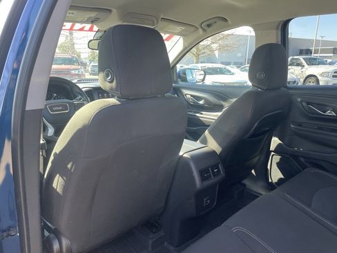 Used 2022 GMC Terrain SLE image 24